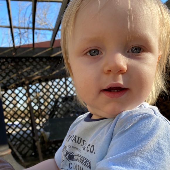 Meet your Posh Ambassador, Lauren 🤗 - Picture 2 of 8